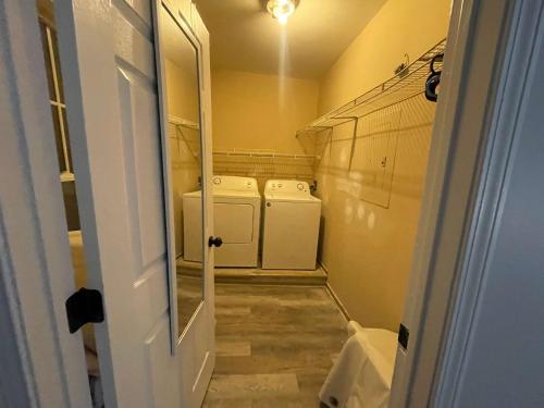 Private Apartment in Southbury 104 in 紹斯伯里
