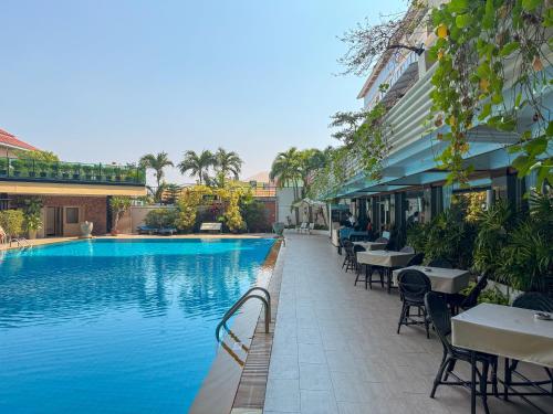 bazen, Golden Beach Hotel in Pattaya