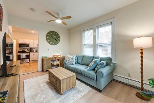 Serene Hamilton ELM 13MI to Time Square Laundry Easy Parking in 提內克