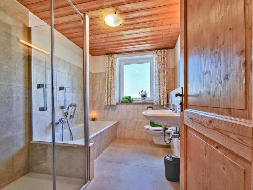 Bathroom, Oachkatzl in Wildsteig