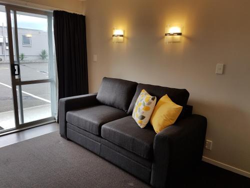 Aspree Motor Inn Aspree Motor Inn is perfectly located for both business and leisure guests in Palmerston North. Featuring a complete list of amenities, guests will find their stay at the property a comfortable one. F