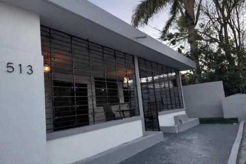 숙소 외관, Grandma House in 케롤라이나