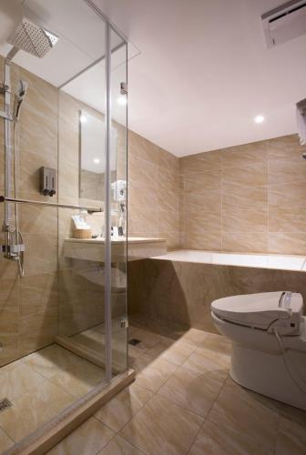 room detail thumbnail 2