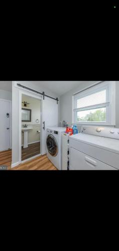The Carneys Point Cottage in Carneys Point (NJ)