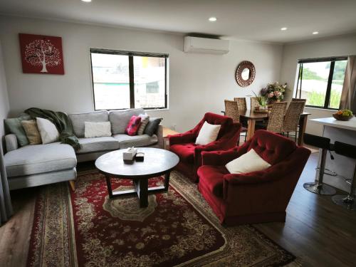 Jade of Owairaka! 3 minutes walk to the park – khách sạn tại Mount Albert