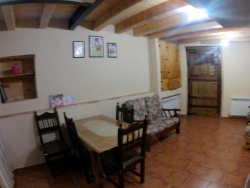Cal Fuster I in Todolella