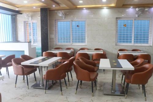 Restaurant, Anaya Krishna Residency in Peeniya