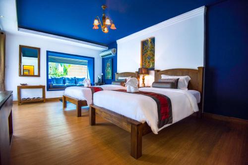 room detail thumbnail 0