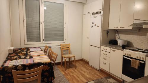 Cozy Room Near Itakeskus Metro in Marjaniemi