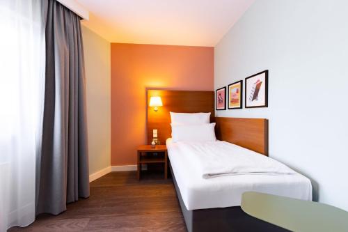 Novum Hotel Rega Stuttgart - image 3