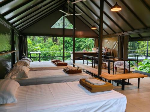 Kanopi Kalong Riverside Villa 1 Tent Ulu Yam Batang Kali