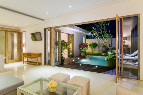 A Hotelcom Bali Taman Sari Villas Restaurant Villa