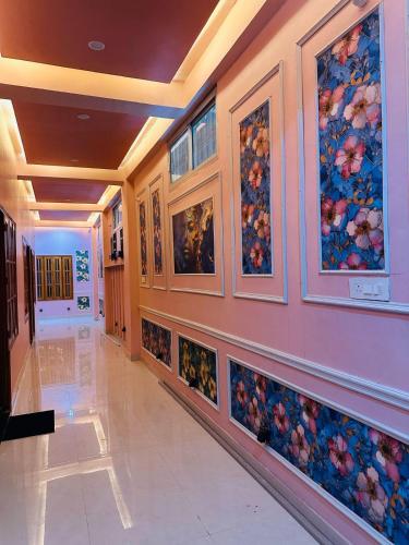 Facilities, Hotel Airport Highway Suitable for Family and Business Travellers in Banthra Sikander Pur