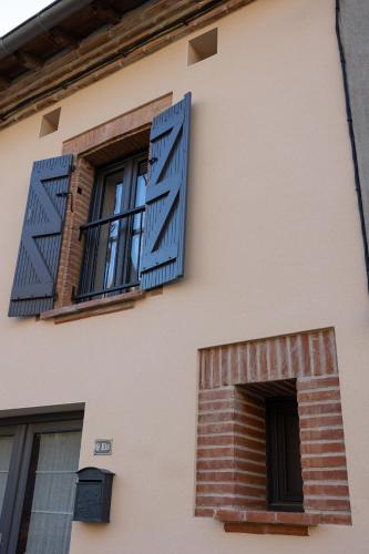 La Parenthèse Naillousaine (La Parenthese Naillousaine) in 奈盧