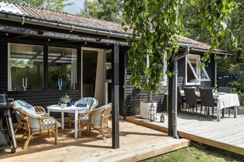 Togetherness In The Cosy Small House On Falster – khách sạn tại Marielyst