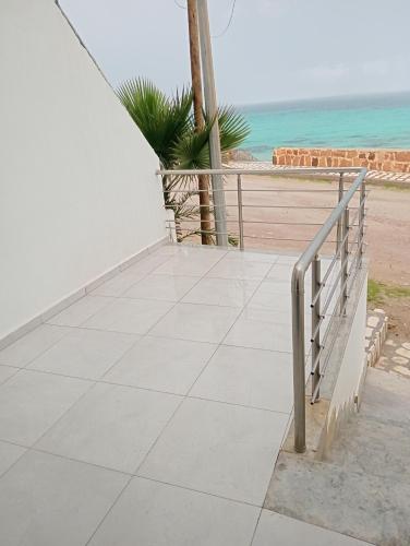 balcon/terrasse, Paradis in Ezzahra (Bin `Arus)