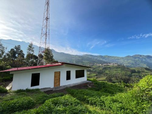 Dārzs, Casa de campo con impresionante vista a cataratas y montañas en Canta (Casa de campo con impresionante vista a cataratas y montanas en Canta) in Canta