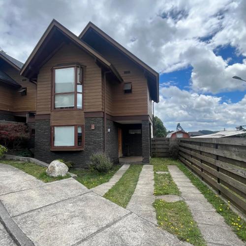 Hermosa Casa en Condominio