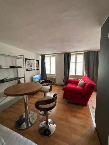 Cooles Apartment an der Kathedrale in Fribourg City Center