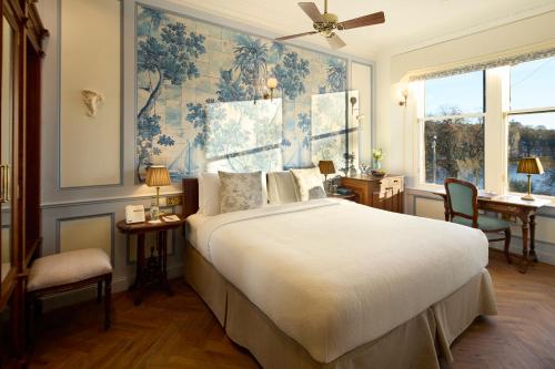Double or twin room, superior, lake view