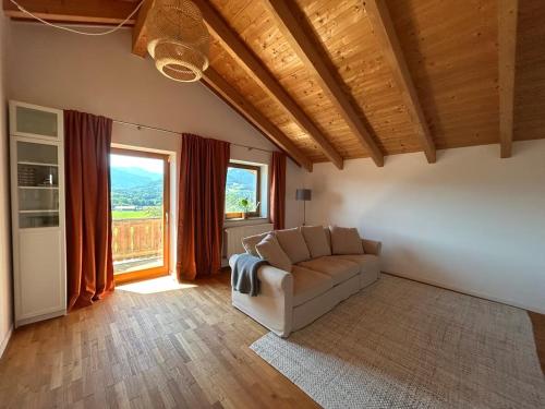 Servus Chiemgau - Große Wohnung mit Bergblick in 弗拉斯多夫