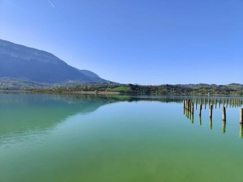 Gite LE BON LAIT près Walibi Lac Aiguebelette (Gite LE BON LAIT pres Walibi Lac Aiguebelette) in Champagneux ciems
