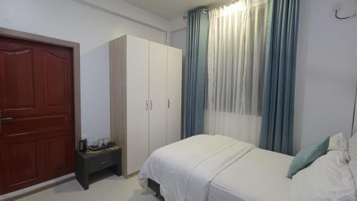 Lot11381 in มาเลซิตี้ แอนด์ แอร์พอร์ต