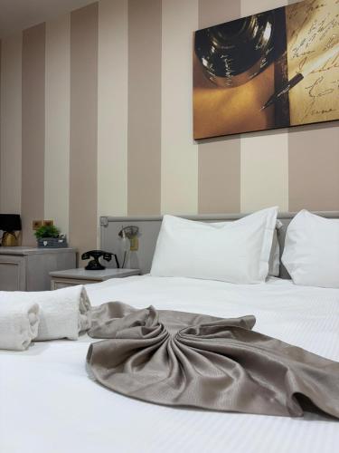 2 twin beds