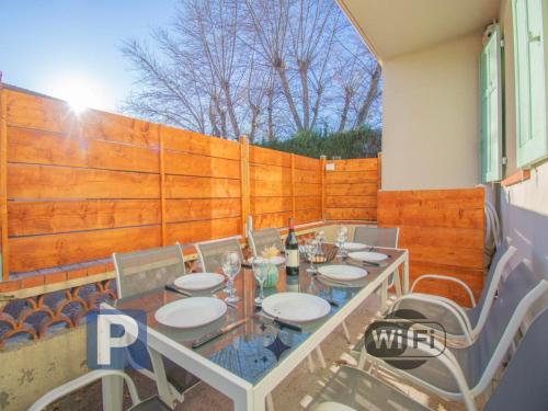 Fréjus appart RDC AC Terrasse 8 pers