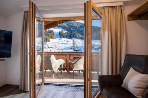 2 bedrooms, 3 beds