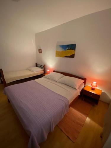 1 double bed, 1 twin bed, 1 sofa bed