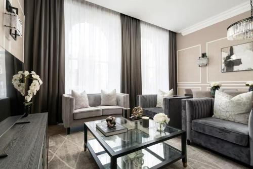 Family Small group - Parking - WiFi - Sleeps 6 - image 10