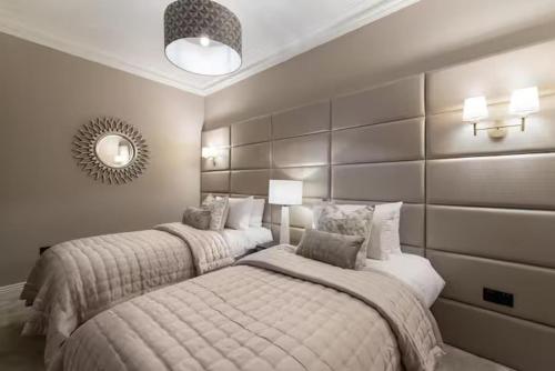 Family Small group - Parking - WiFi - Sleeps 6 - image 4