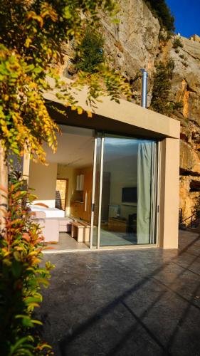 Fay Retreat in Aaqoura