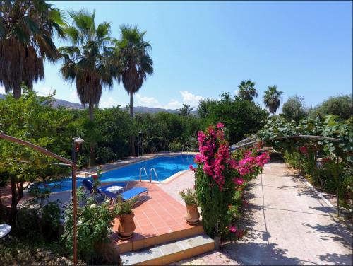 Maros Spitaki - Crete