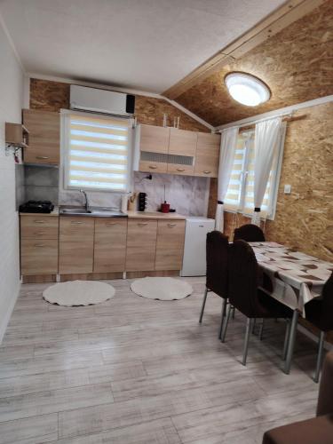 Mubina Apartman in Orašac