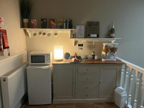 Giffnock Rooms 2