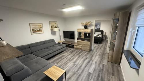 KüstenNest gepflegte großzügige Ferienwohnung Nähe Ostsee mit Garten – khách sạn tại Ratekau