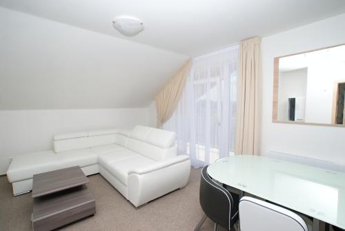 Superior King Suite