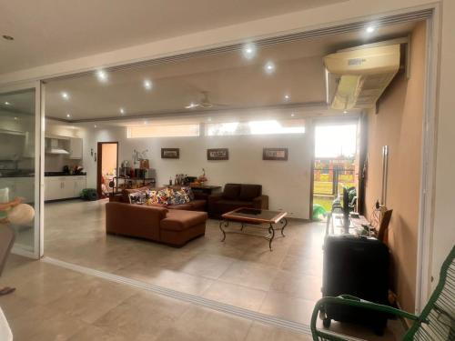 sala de TV, Refugio M&C - Mirador Laguito in Ypacaraí