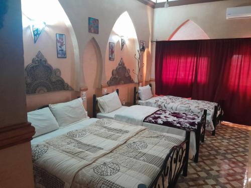 Hotel Restaurant Hollywood Africa in Aitbenhado