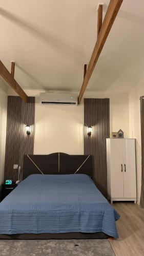 ELY's Modern Studio Apartment - image 3