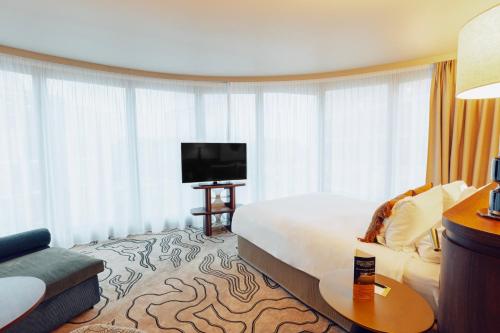 room detail thumbnail 1