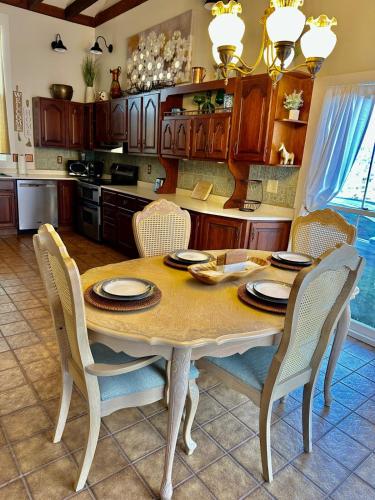 The Versailles House Keeneland and Bourbon Trail in 凡爾賽 (KY)