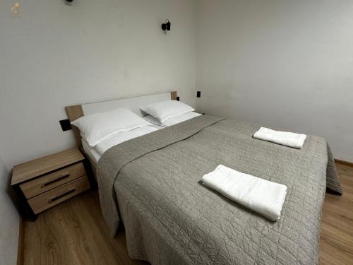 Cozy Old Town Studio - image 3