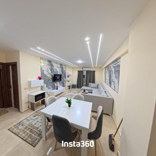 New chalet with sea view and private beach access 82m, Hurghada
