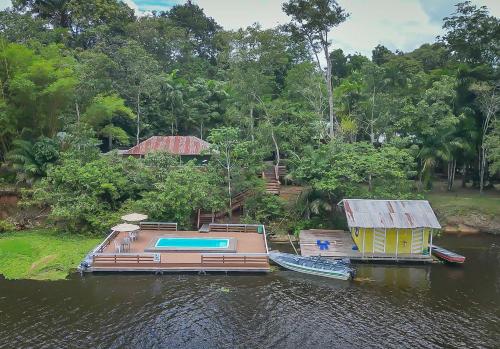 Seringueira jungle Lodge in Careiro
