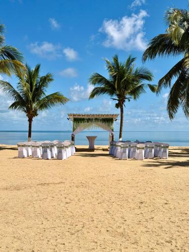 Sunshine Cabanas At Ocean View in Dangriga