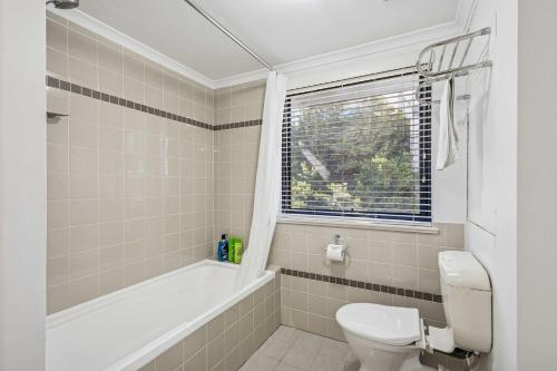 Simple City Accommodation Near CBD - image 3