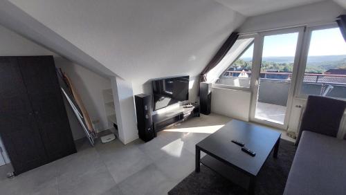 Iekārtas, "Im Himmel" Ferienwohnung mit fantastischer Aussicht in Obernhof